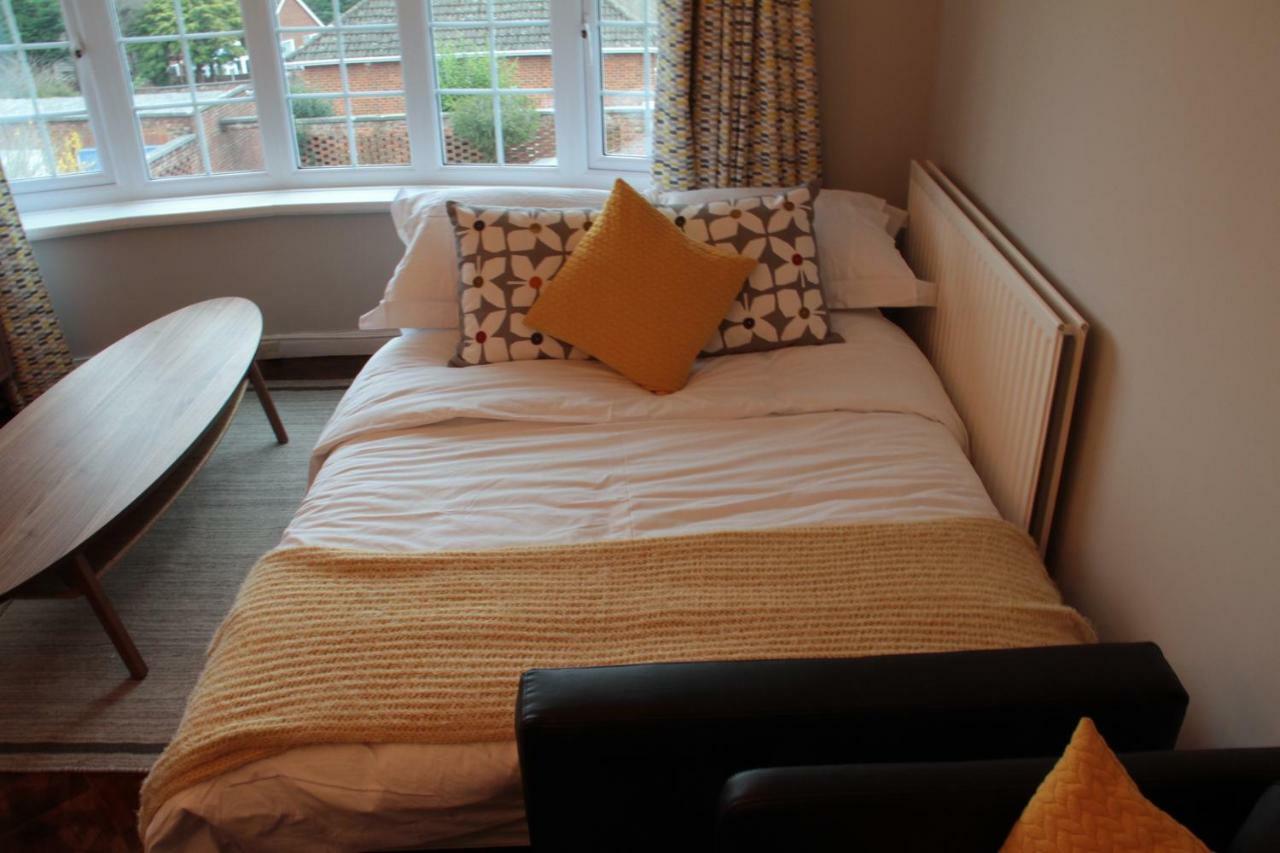 Kings Field Maisonette Истли Экстерьер фото